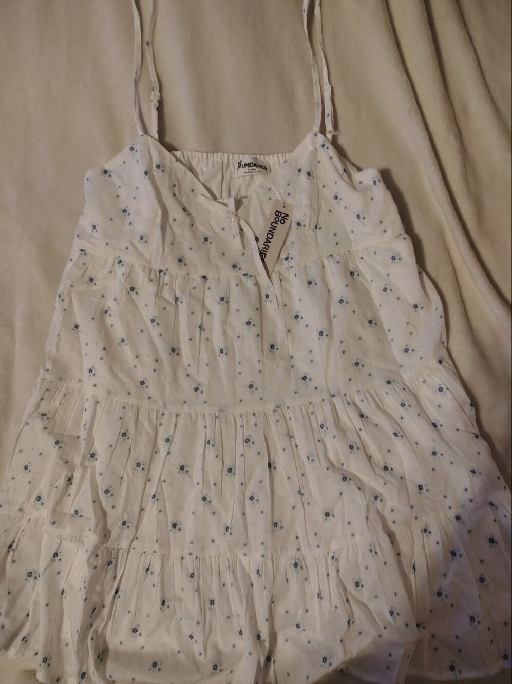 No Boundaries Womens' White Floral Tiered Dress